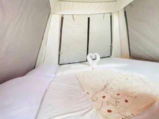 TENT inside Villa Milanel Port Barton - 4