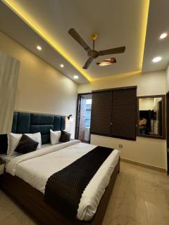 HOTEL AMRITSAR HEIGTS 500 meter from golden temple - 4