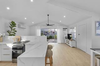 The Retreat - Sleeps 6 - Pet Friendly - Renovated! - 7