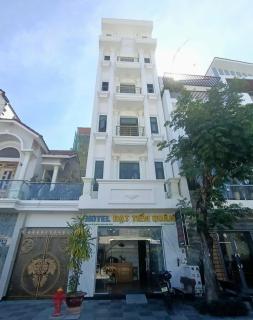 Khách sạn Đạt Tiến Quân - 0