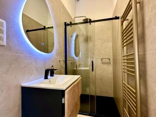 Luxury Suites Royal by Rikas Hotels - Antwerpen - 9