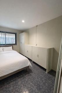 Noahs Ark Beachside Villa - 5