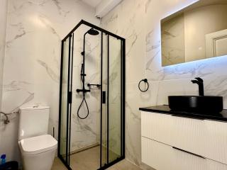 Luxury Suites Royal by Rikas Hotels - 2