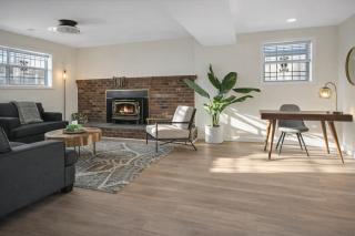 Warm and Bright Home, Metro 1 Min Walk - 4