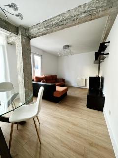 Mundaka Centre 2 - 2