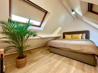 Luxury Suites Royal by Rikas Hotels - 1