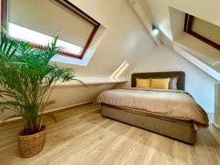 Luxury Suites Royal by Rikas Hotels - 9