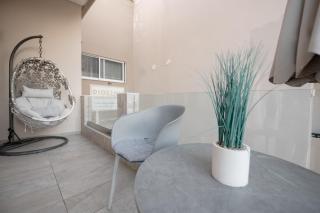 Diogenis Luxury Apartment Sea View - 5