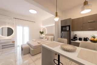 Diogenis Luxury Apartment Sea View - 9