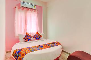 FabHotel Pink House - 3