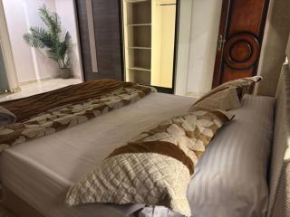 Luxury 3 bedrooms apartment for rent in a sheikh zayed compound - 6