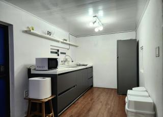 Soonbigi 순비기 Jeju Stone House in Seogwipo - 4