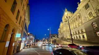 Night next to the Museum - 6