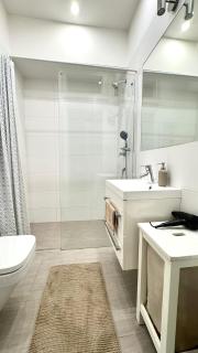 Night next to the Museum - 1