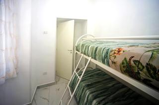 Raffy e Virgy Guesthouse - 10min from Central Station and The Center - 8