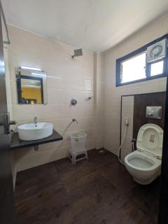 Hotel TriColors Ramnagar Gandhipuram - 3