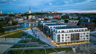 Stylish Studio by the Sea - 4