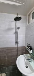 HWAGOK HAM STAY, Hongdae 20 minute - 3