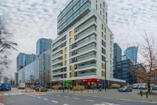 Unique Two Bedroom Apartment with Air Conditioning by Renters Prestige - 7