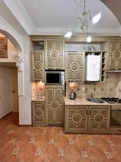 Deep Bath Apartment Central - 5