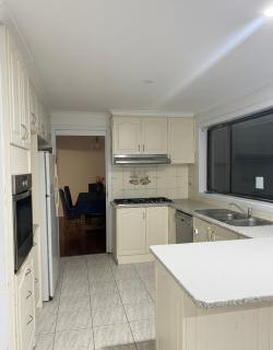 Park Villa in Mulgrave - 1