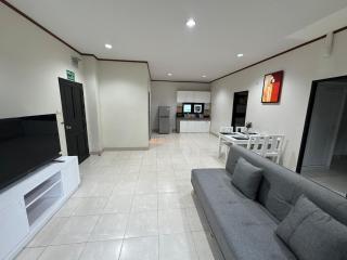 Two-Bedroom Central Pattaya Apartment - 0