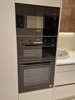 5 Bed 5 Bath Luxury Home Near Heathrow Free Parking - 7