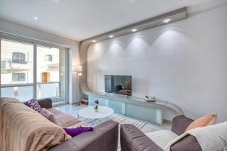 Silhouette by Solea Holiday Homes - Contemporary Living - 1