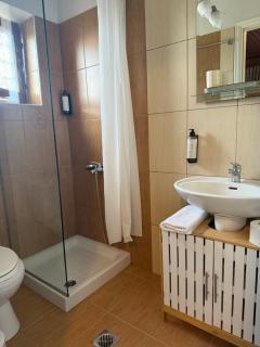 Ikojenia Traditional Lodge - 2