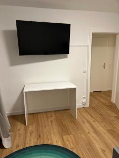 Zimmer in Stuttgart-Zuffenhausen - Gute Lage - Women Only - 2