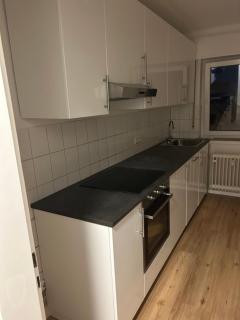 Zimmer in Stuttgart-Zuffenhausen - Gute Lage - Women Only - 1