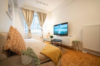Central City Apartment for 8 in Hamburg - 7