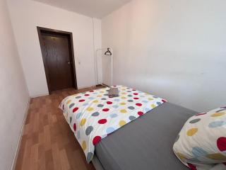 AriProp perfect apartment zeitz 8 Guests - 7