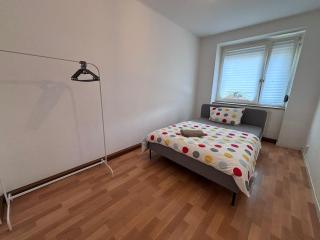 AriProp perfect apartment zeitz 8 Guests - 9