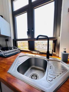 Comfy 2-Bedroom Apt 10mins Walk to Beach - GBHC8 - 7