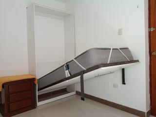 Habitación cerca de la embajada de Estados Unidos - 2