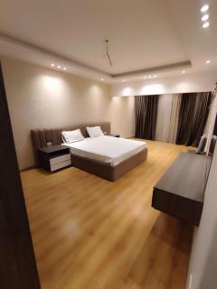 مدينه نصر شارع النزهه - 2