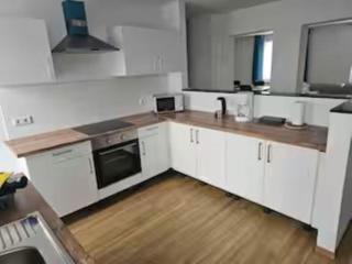 Schöne Vollausgestattete Monteurs- Gästewohnung nähe Raffinerie Leuna und Geiseltalsee für 5 Personen - 6