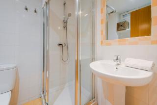 Pequeño rincón para 3, en Plaza de Chueca - 6