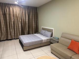 Evo 28 Bangi Netflix with WIFI - 3