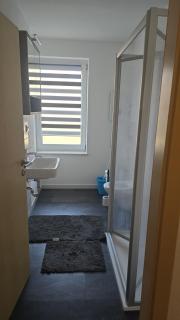 Schöne Vollausgestattete Monteurs- Gästewohnung nähe Raffinerie Leuna und Geiseltalsee für 4 Personen Wohnung 1 - 4