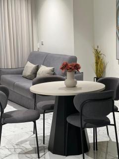 Mercury Tower Apartments By Dahlia - 8