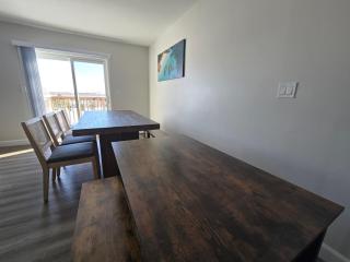 BizLodge Napanee Hillside Bayview Group And Family - 6