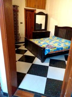 Cozy Family Home Near Aiport and City Center - 6