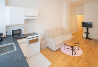 Eiffel Sakura ~ Proche Tour Eiffel, Orsay, RER C - Paris - 6