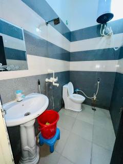 Shri mohan dham dormitory - 6