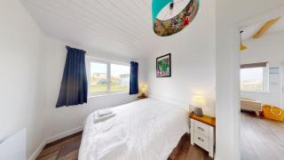 D38 Miramar, Riviere Towans - 2