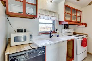 Antique Farmhouse in Bethel Springs on Half-Acre - 3