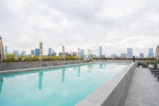 Luxury 2BR with Pool, Gym & Coworking - 0