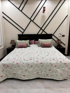 Rana Villa's & Rest Stop - 1